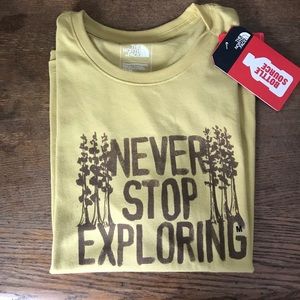 North face women’s tee shirt NWT. Size M